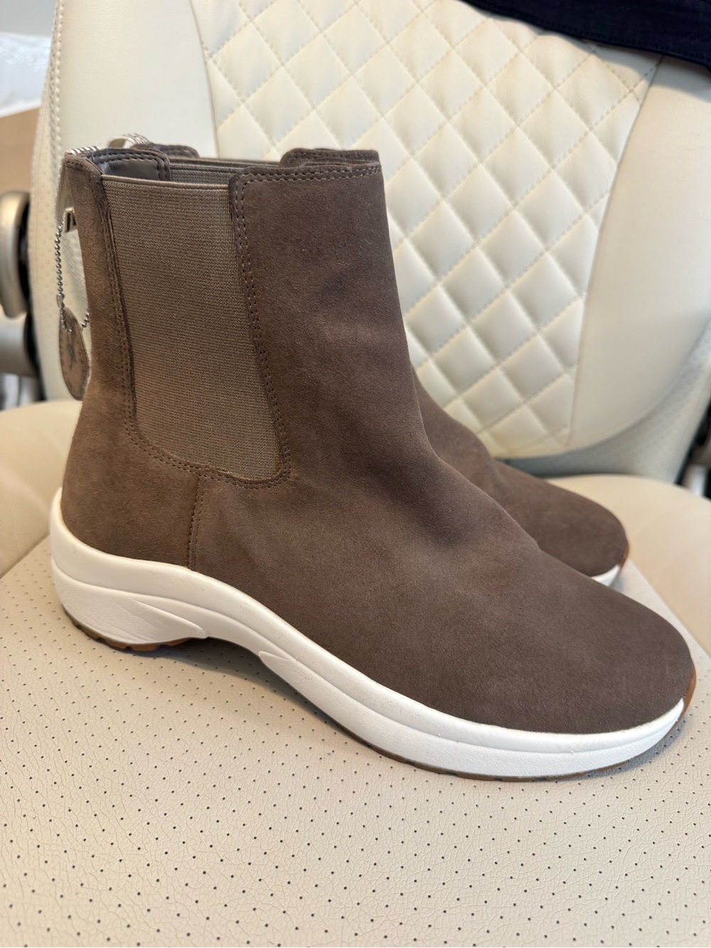 Ralph Lauren Lauren RL Chelsea Ankle Boots Brown Suede Leather Size 9.5 - Picture 2 of 6